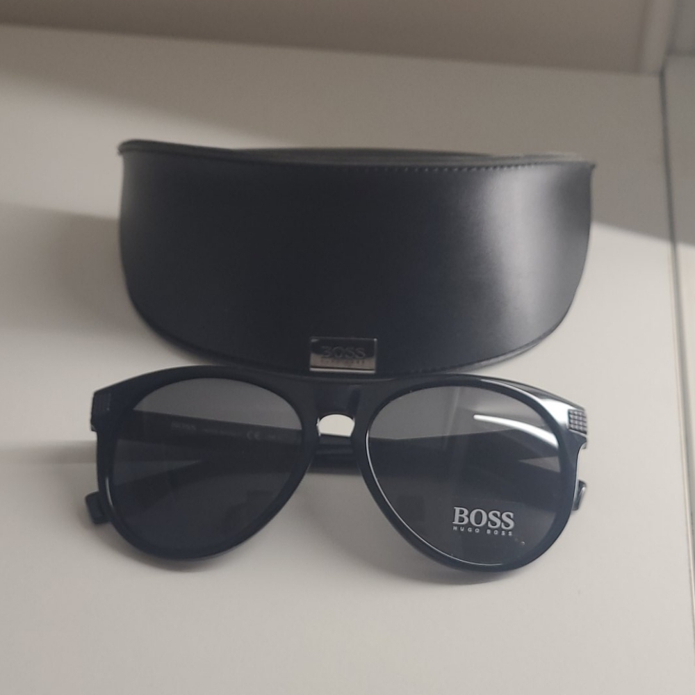 New HUGO BOSS UNISEX SUNGLASSES - Picture 5 of 6